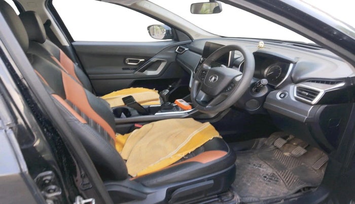 2020 Tata Harrier XT 2.0L KRYOTEC, Diesel, Manual, 48,495 km, interior