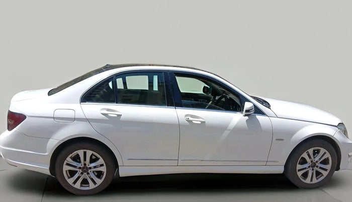 2014 Mercedes Benz C Class C 220 CDI AVANTGARDE, Diesel, Automatic, 1,13,455 km, exterior