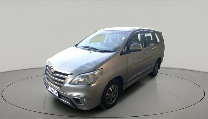 2015 Toyota Innova 2.5 ZX 7 STR, Diesel, Manual, 2,20,307 km, exterior