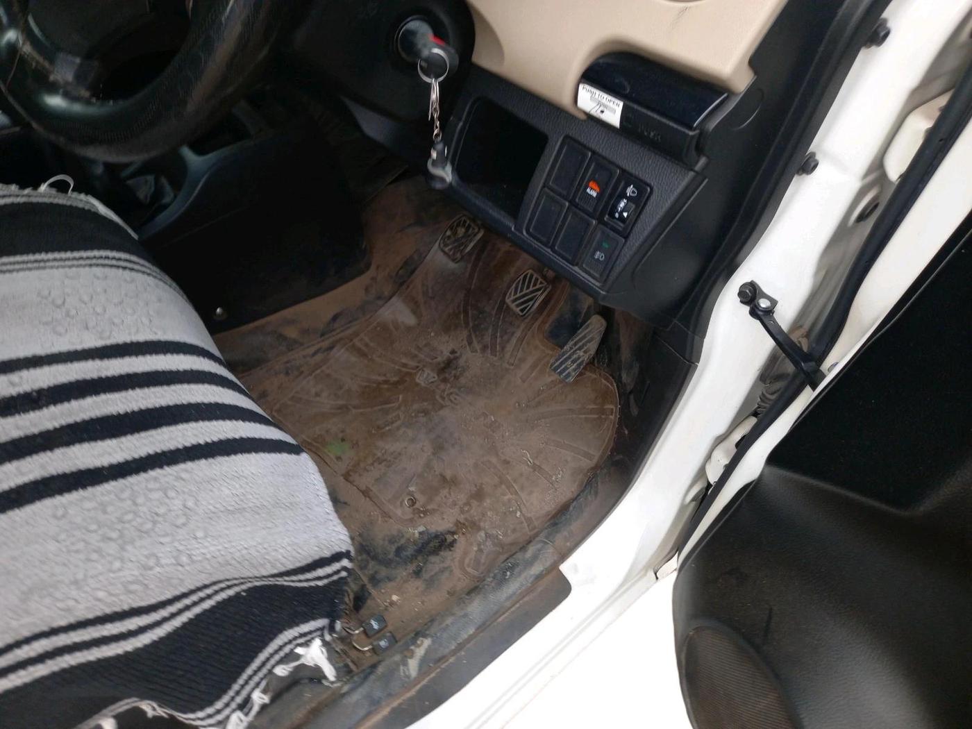 2017 Maruti Wagon R 1.0 VXI, Petrol, Manual, 38,495 km, interior