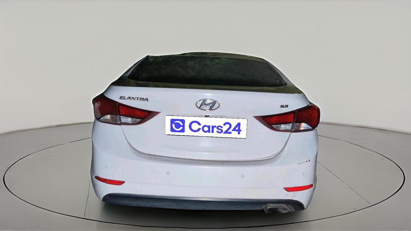 2016 Hyundai New Elantra 1.6 SX MT DIESEL, Diesel, Manual, 3,17,555 km, exterior