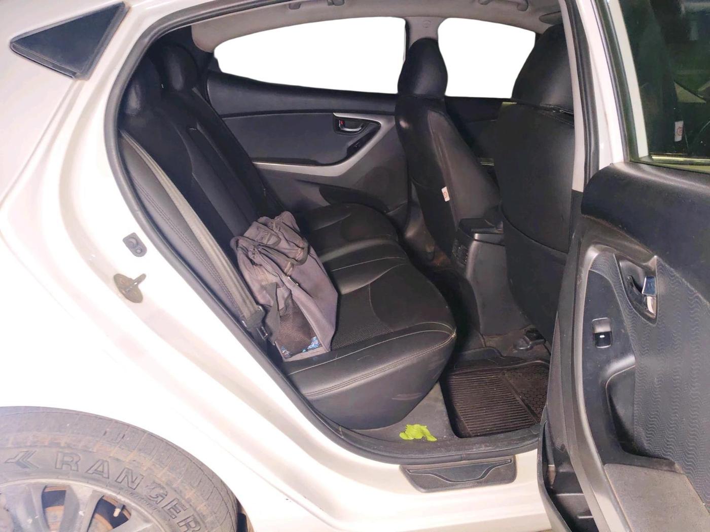 2016 Hyundai New Elantra 1.6 SX MT DIESEL, Diesel, Manual, 3,17,555 km, interior
