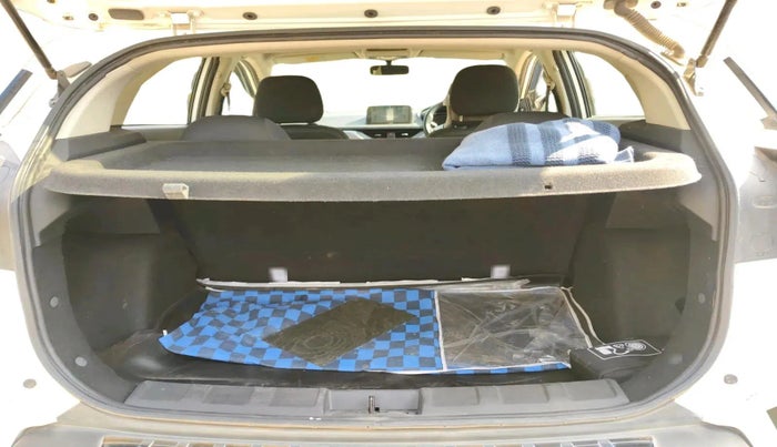 2023 Tata NEXON XMA PETROL, Petrol, Automatic, 61,000 km, exterior