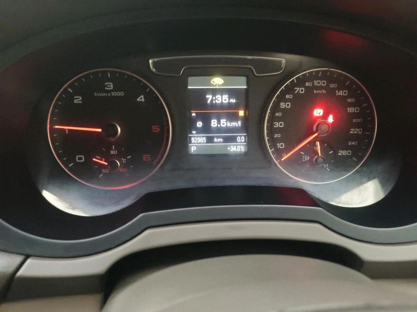 2014 Audi Q3 2.0 TDI, Diesel, Automatic, 92,985 km, interior