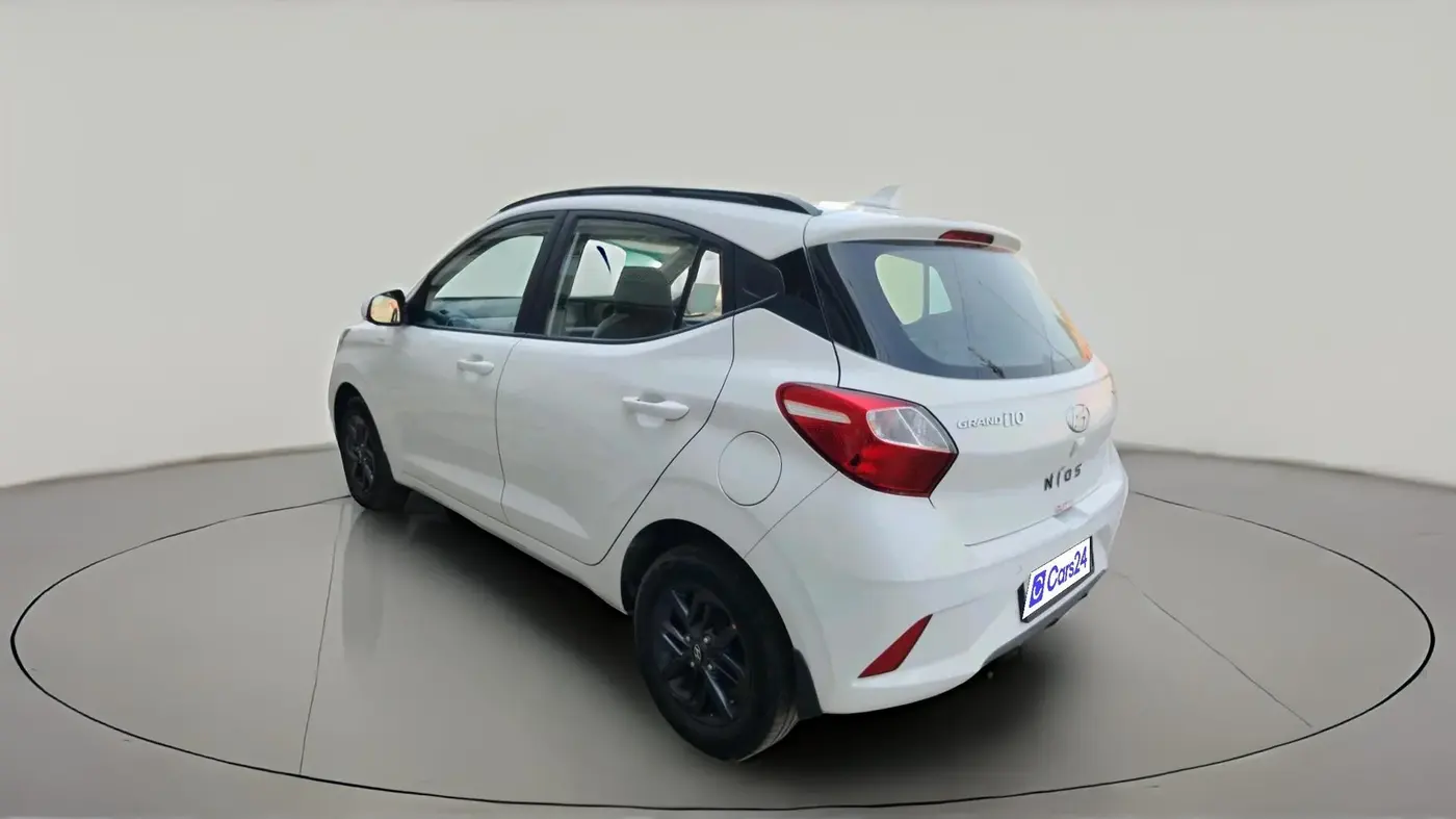 2022 Hyundai GRAND I10 NIOS SPORTZ 1.2 KAPPA VTVT CNG, CNG, Manual, 63,000 km, exterior