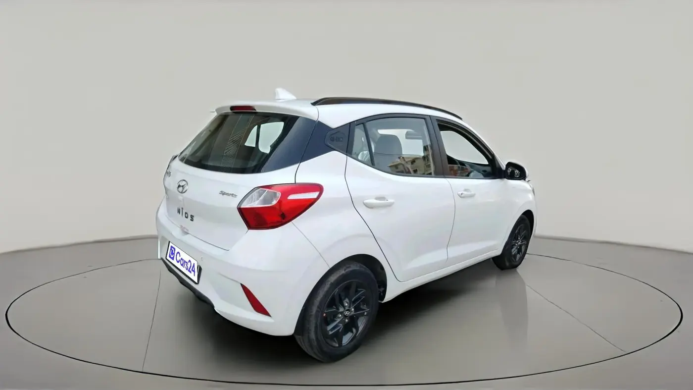 2022 Hyundai GRAND I10 NIOS SPORTZ 1.2 KAPPA VTVT CNG, CNG, Manual, 63,000 km, exterior