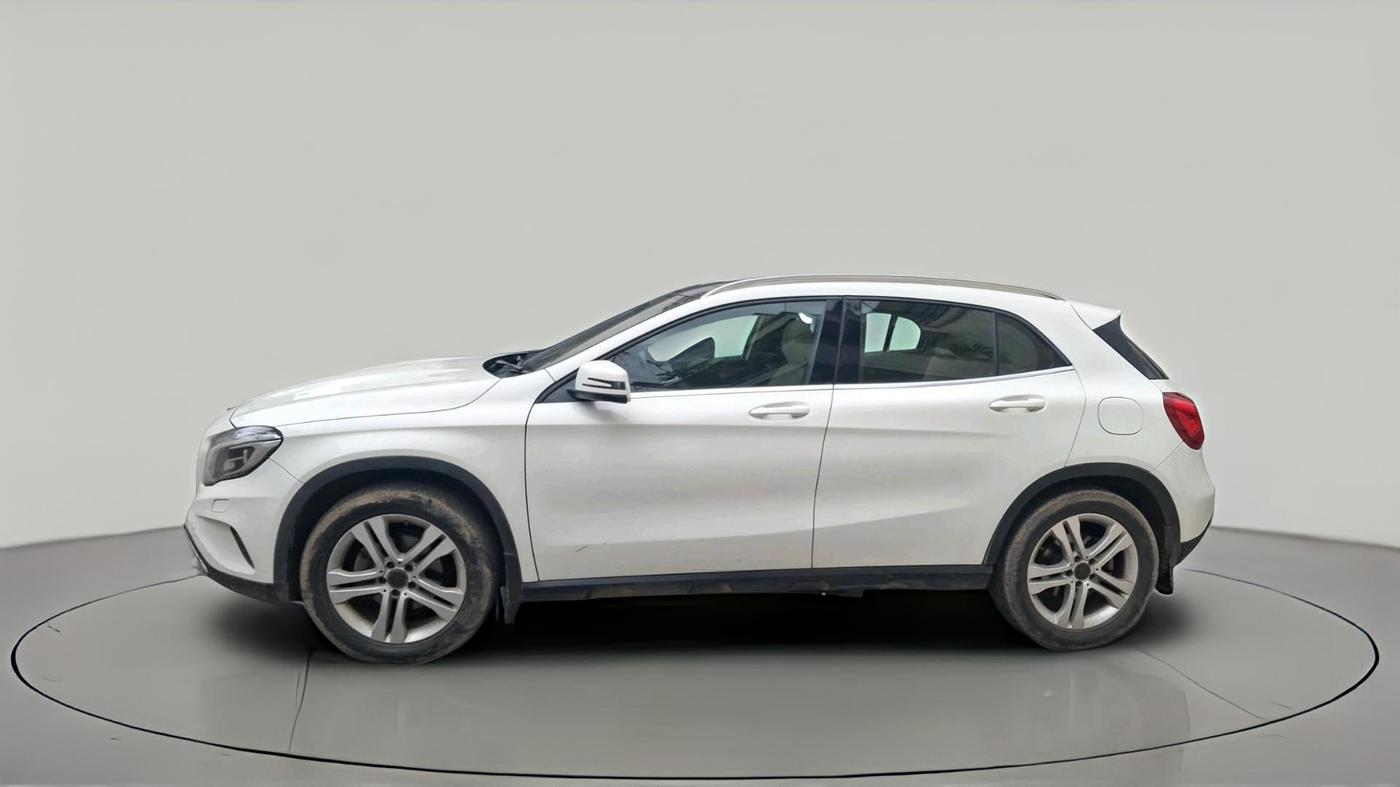2015 Mercedes Benz GLA Class 200 CDI SPORT, Diesel, Automatic, 1,12,641 km, exterior