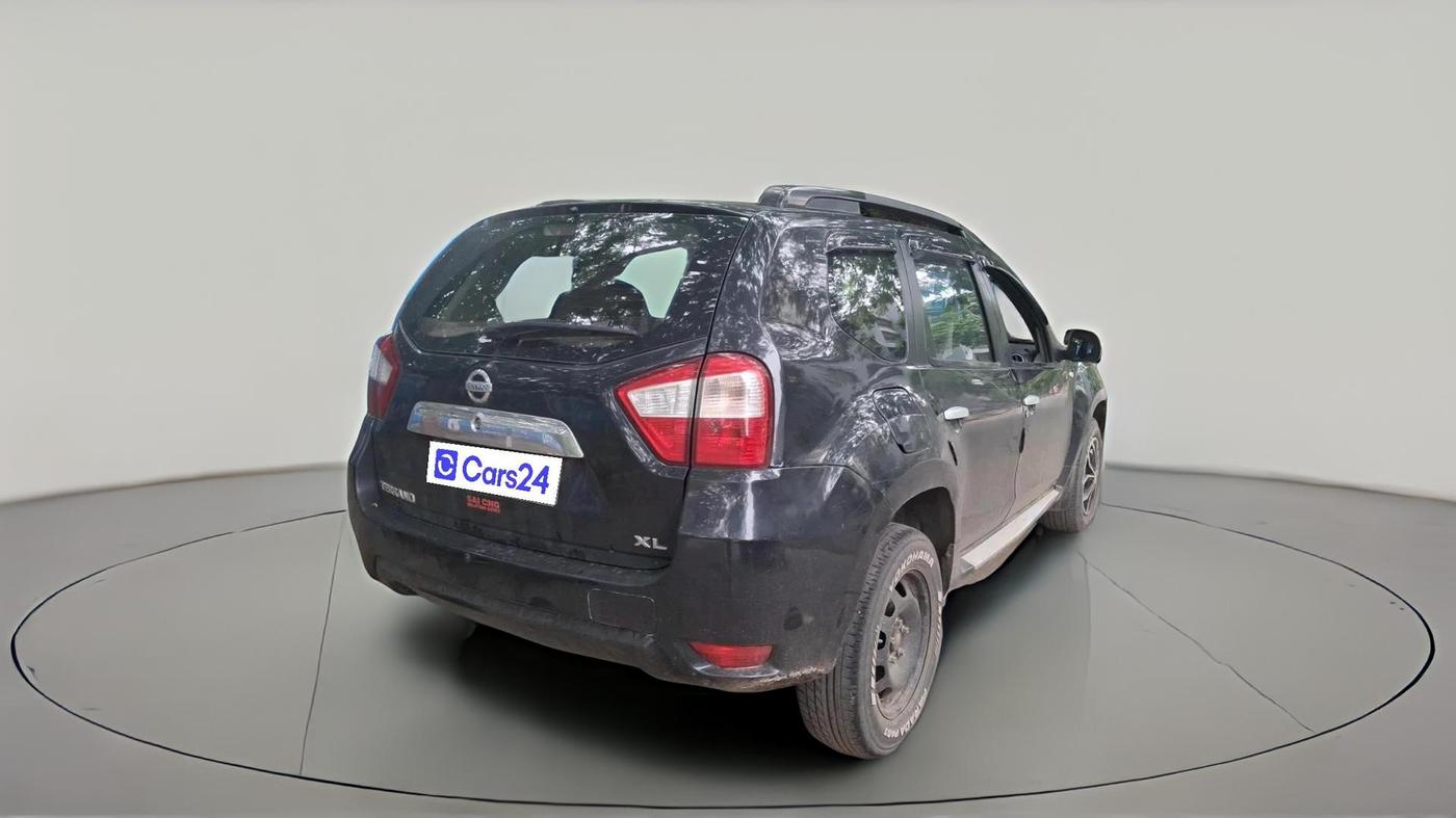 2014 Nissan Terrano XL (P), CNG, Manual, 1,00,991 km, exterior