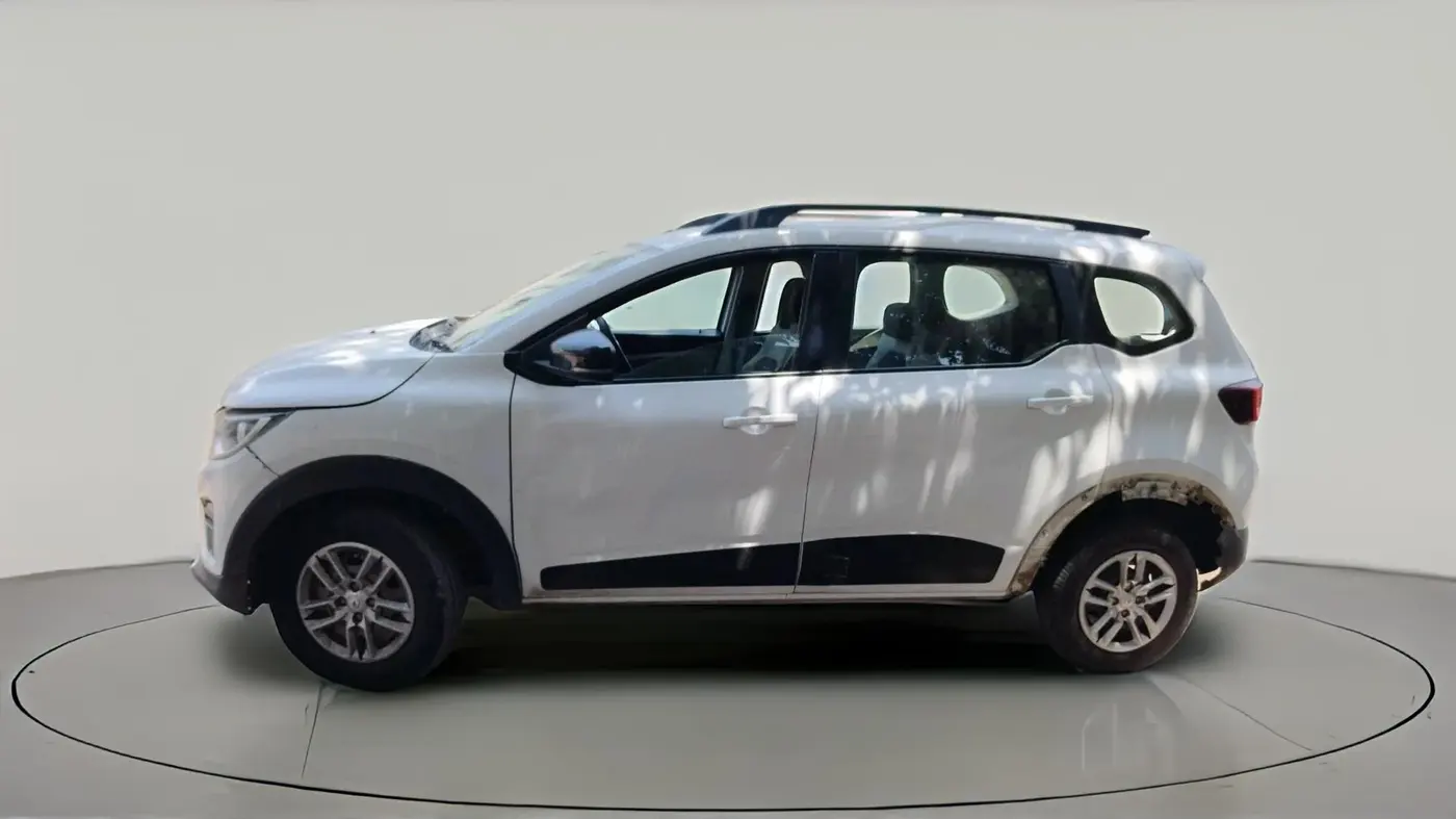2022 Renault TRIBER RXT, CNG, Manual, 49,300 km, exterior