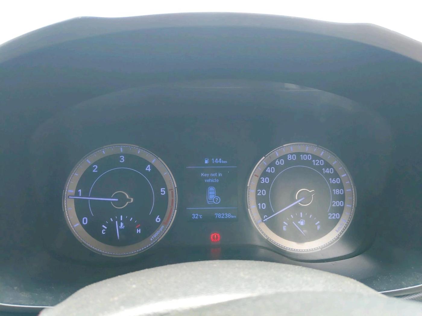 2019 Hyundai VENUE SX(O) 1.4 CRDI, Diesel, Manual, 78,238 km, interior