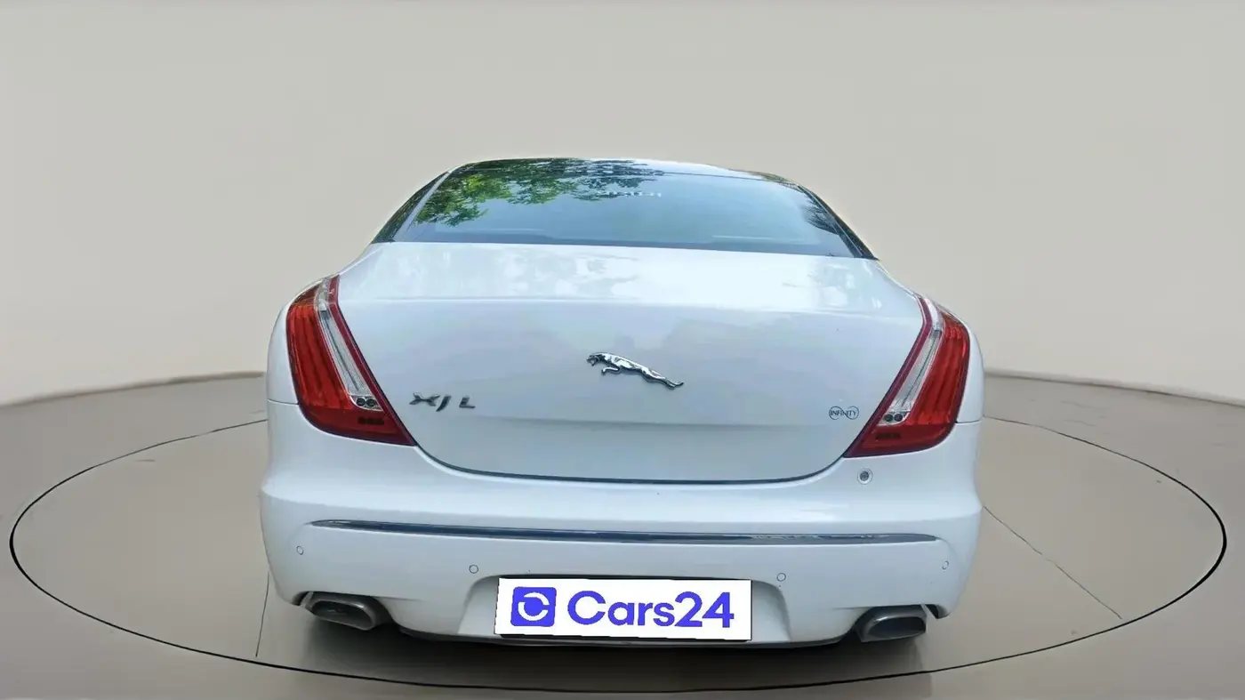 2014 Jaguar XJ L  3.0 Diesel , Diesel, Automatic, 72,130 km, exterior