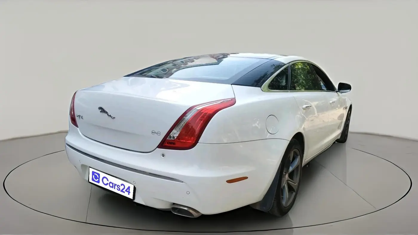 2014 Jaguar XJ L  3.0 Diesel , Diesel, Automatic, 72,130 km, exterior