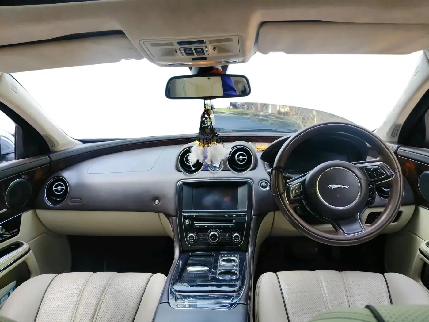 2014 Jaguar XJ L  3.0 Diesel , Diesel, Automatic, 72,130 km, interior