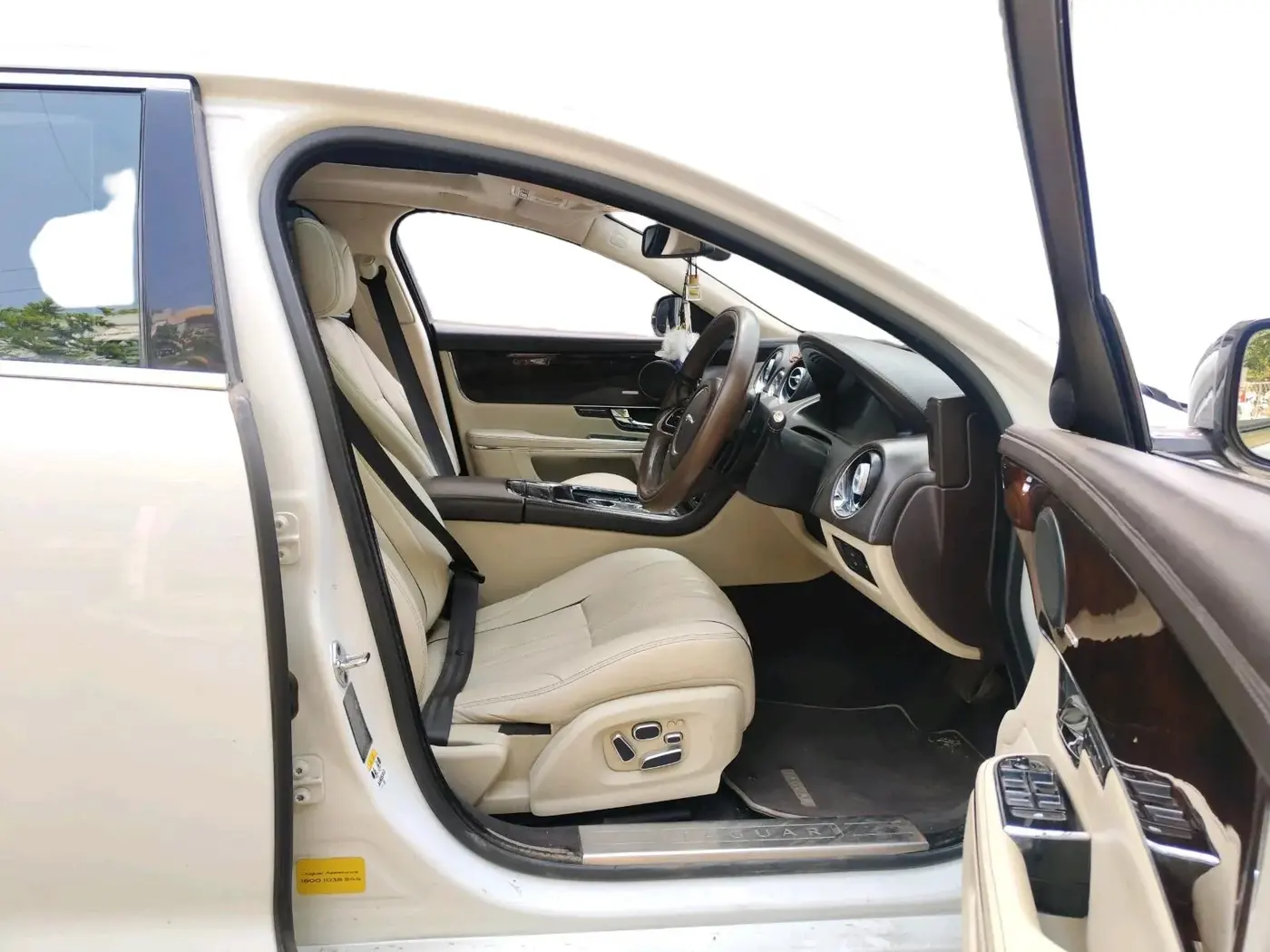 2014 Jaguar XJ L  3.0 Diesel , Diesel, Automatic, 72,130 km, interior