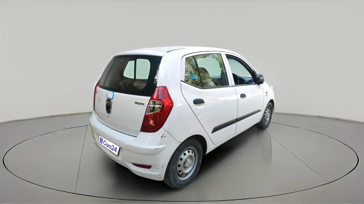 2015 Hyundai i10 MAGNA 1.1, CNG, Manual, 1,01,076 km, exterior