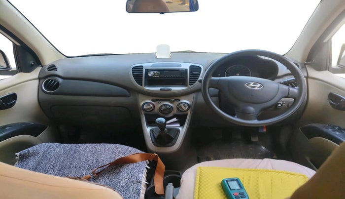 2015 Hyundai i10 MAGNA 1.1, CNG, Manual, 1,01,076 km, interior