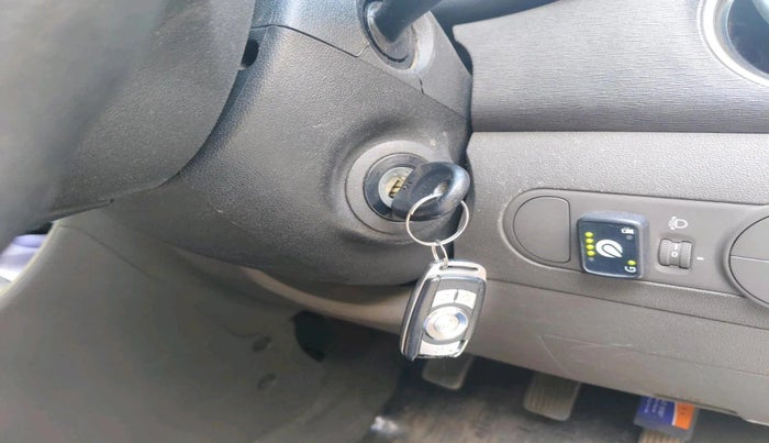 2015 Hyundai i10 MAGNA 1.1, CNG, Manual, 1,01,076 km, interior