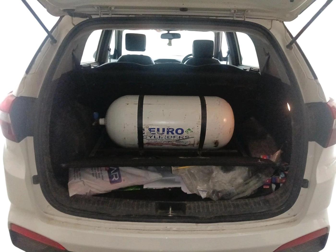 2016 Hyundai Creta E PLUS 1.6 PETROL, CNG, Manual, 1,32,007 km, exterior