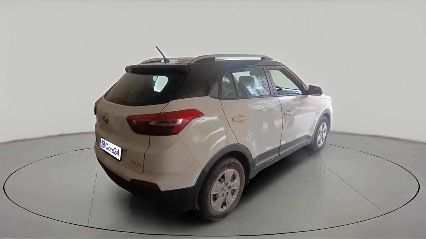 2016 Hyundai Creta E PLUS 1.6 PETROL, CNG, Manual, 1,32,007 km, exterior