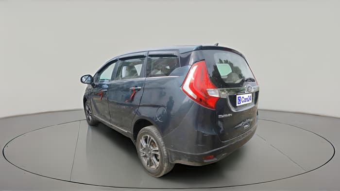 2018 Mahindra MARAZZO M6 7 STR, Diesel, Manual, 4,00,000 km, exterior