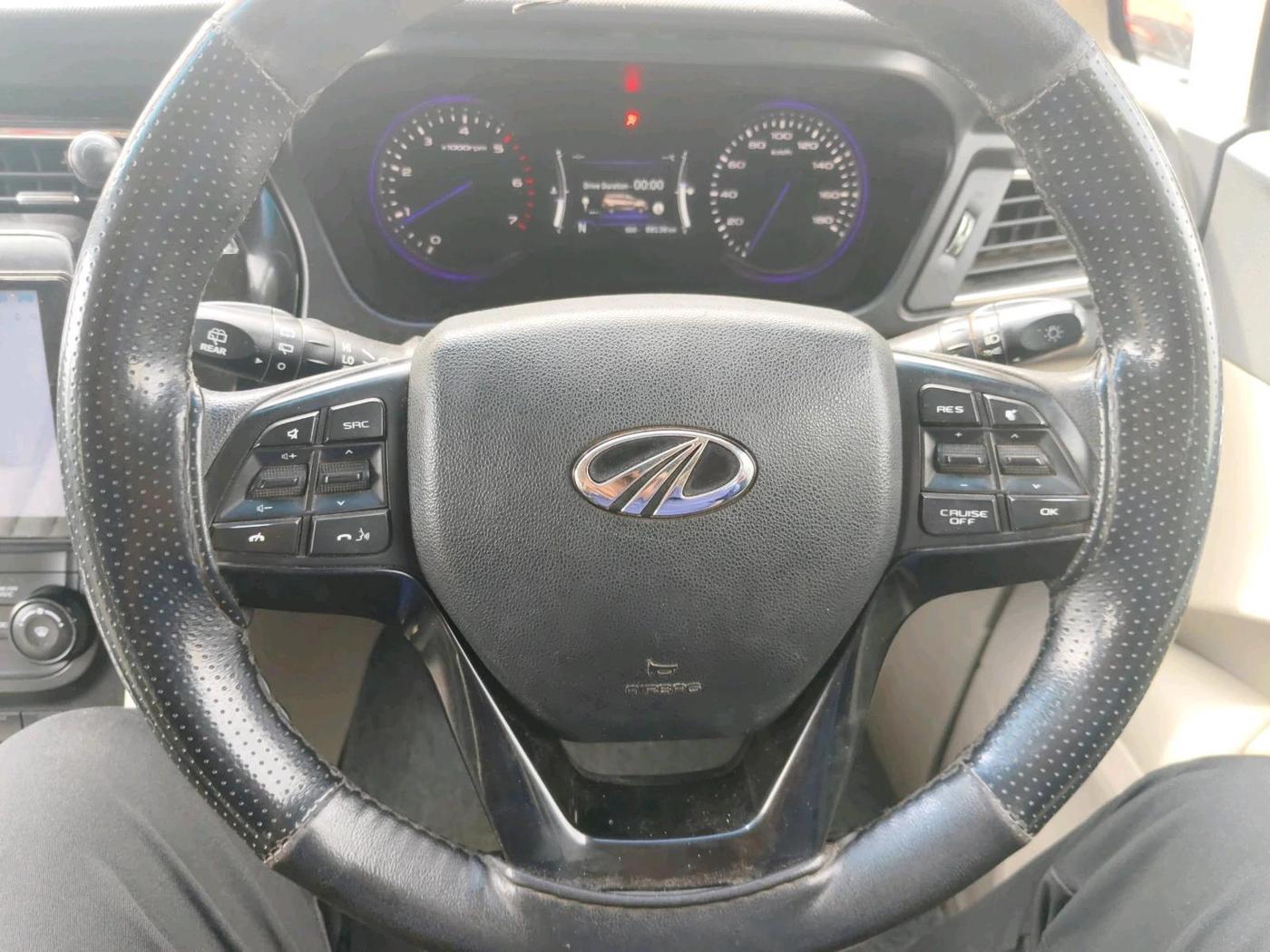 2018 Mahindra MARAZZO M6 7 STR, Diesel, Manual, 88,138 km, interior