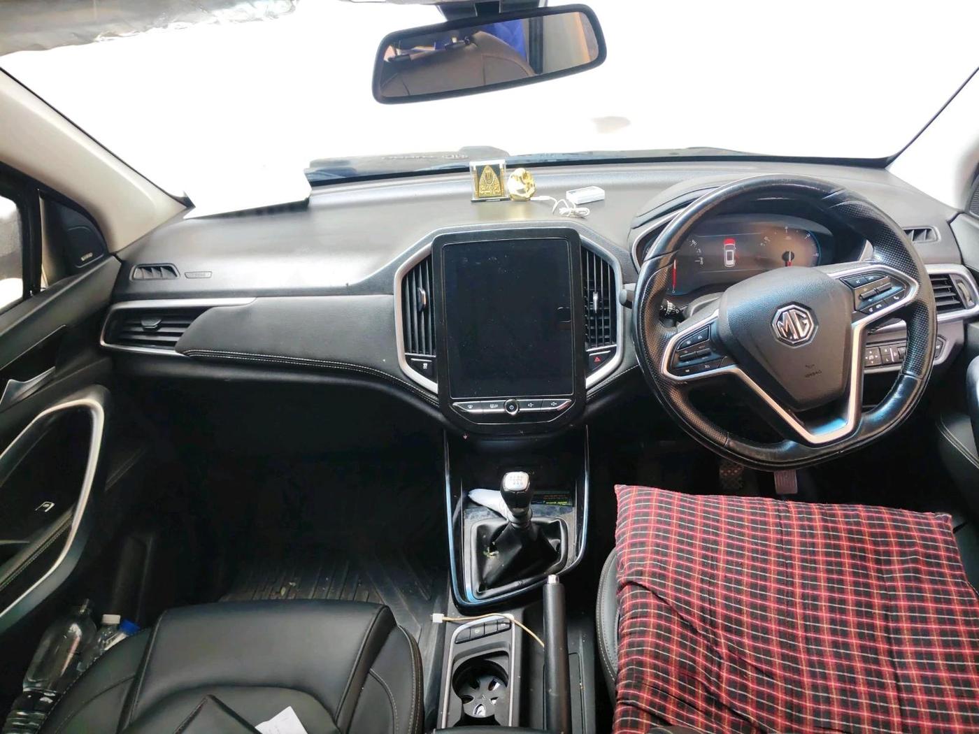 2019 MG HECTOR SHARP 2.0 DIESEL, Diesel, Manual, 1,06,218 km, interior