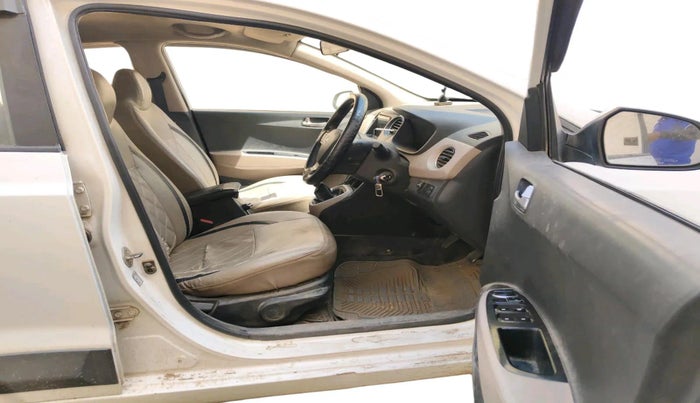 2014 Hyundai Xcent S 1.2, CNG, Manual, 1,38,335 km, interior