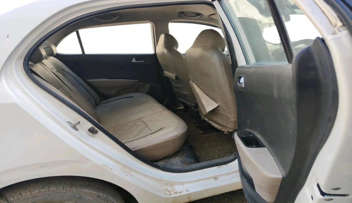 2014 Hyundai Xcent S 1.2, CNG, Manual, 1,38,335 km, interior