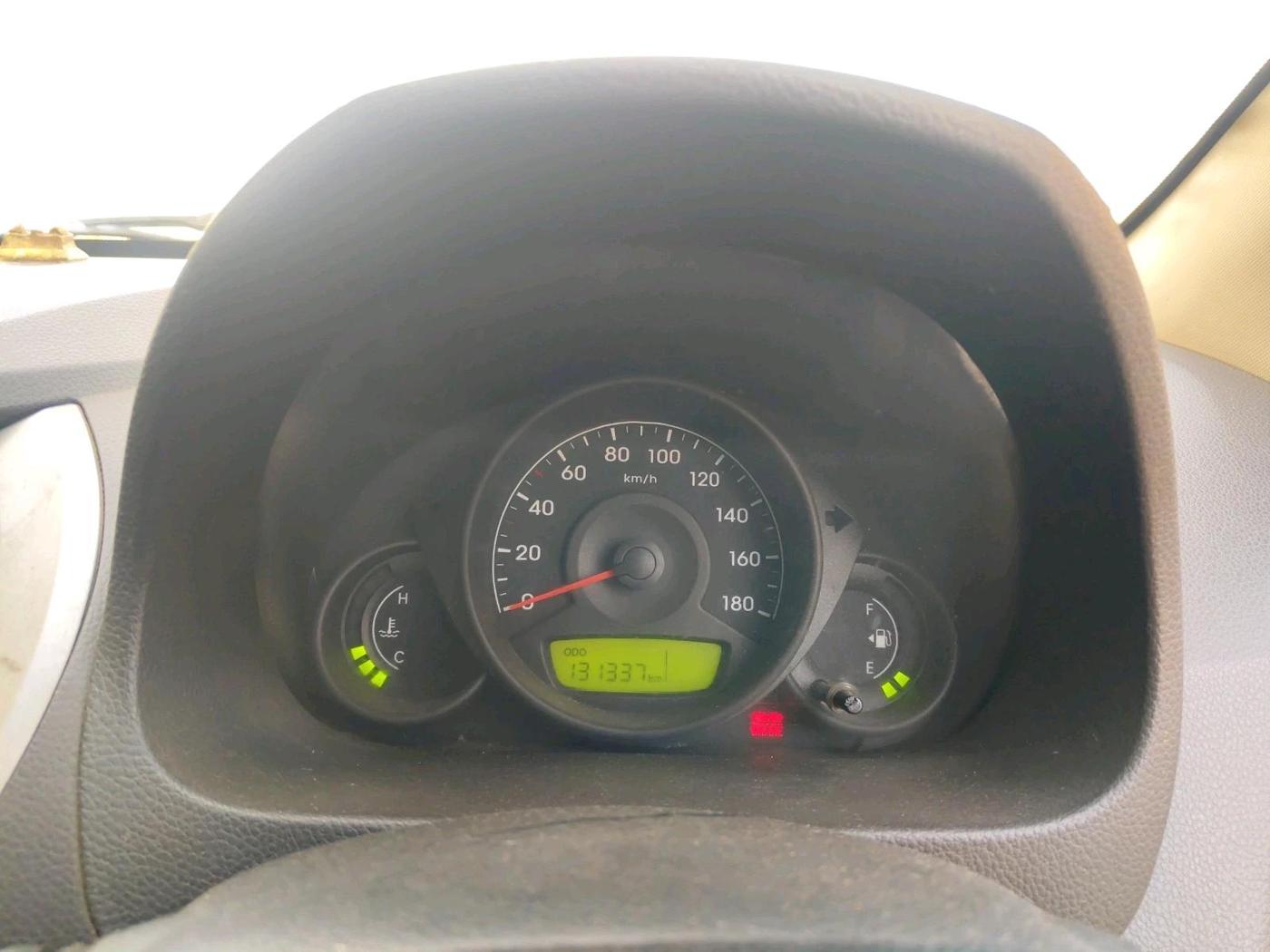 2014 Hyundai Eon ERA +, Petrol, Manual, 1,31,337 km, interior
