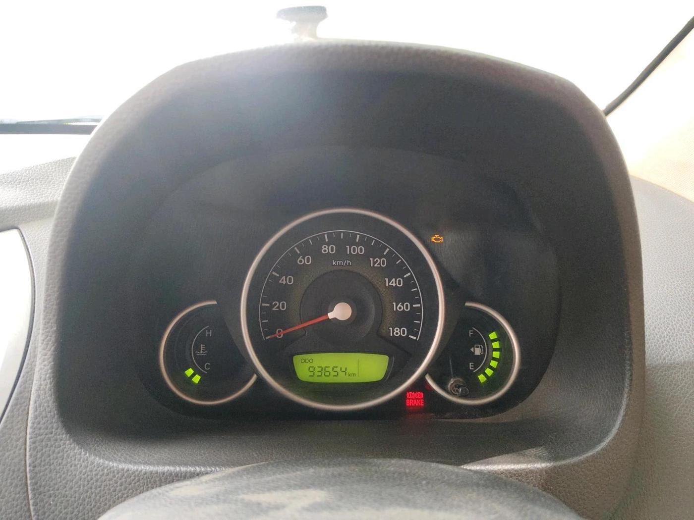 2014 Hyundai Eon 1.0 MAGNA +, CNG, Manual, 93,654 km, interior