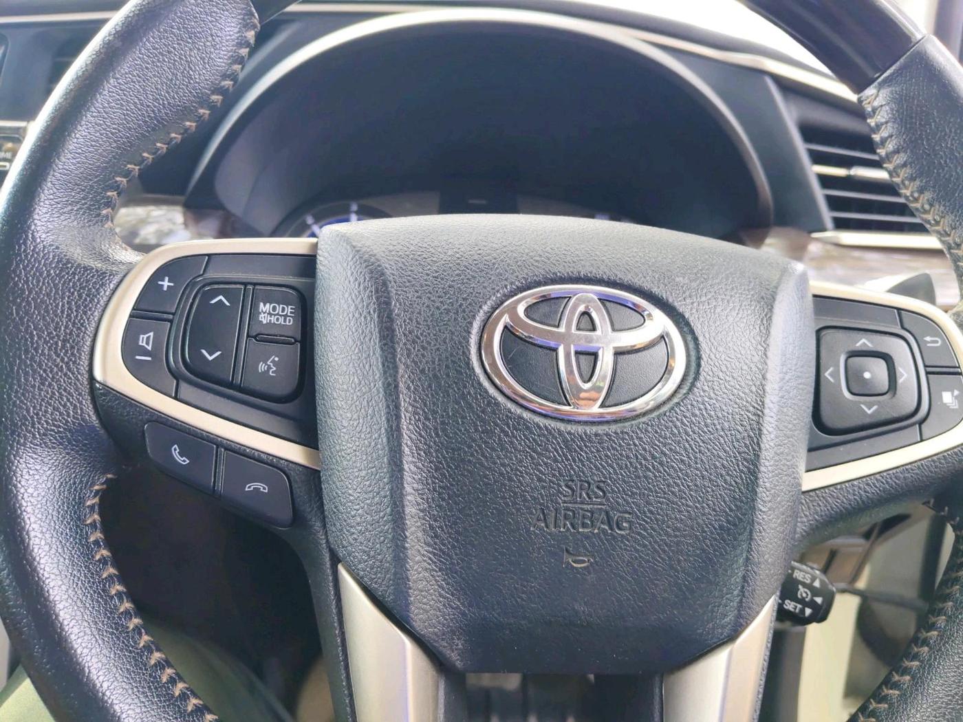 2021 Toyota Innova Crysta 2.4 ZX AT 7 STR, Diesel, Automatic, 1,49,020 km, interior