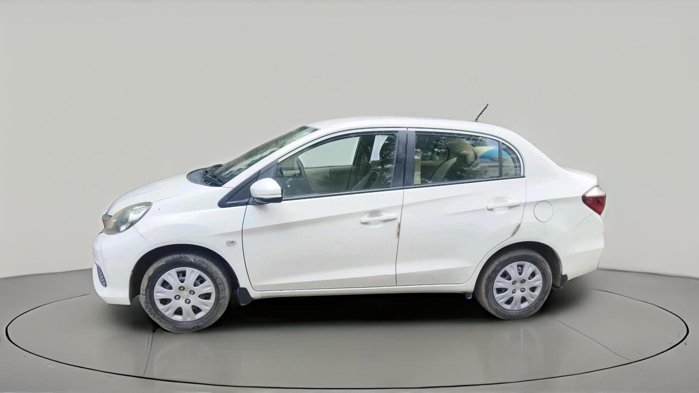 2016 Honda Amaze 1.2L I-VTEC S, CNG, Manual, 1,03,296 km, exterior