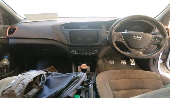 2016 Hyundai i20 Active 1.4 SX, Diesel, Manual, 1,17,159 km, interior