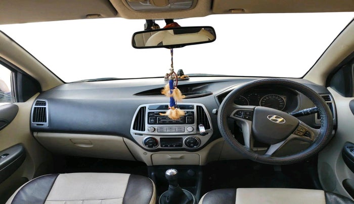 2013 Hyundai i20 SPORTZ 1.2, Petrol, Manual, 1,01,210 km, interior