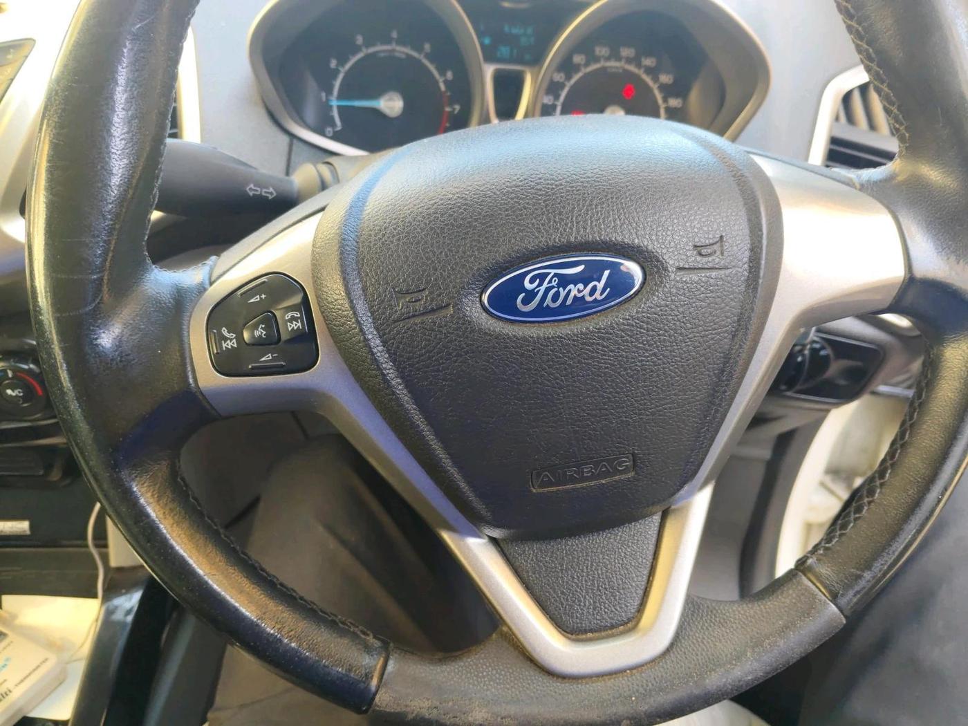 2015 Ford Ecosport TITANIUM 1.5L PETROL, Petrol, Manual, 1,00,711 km, interior