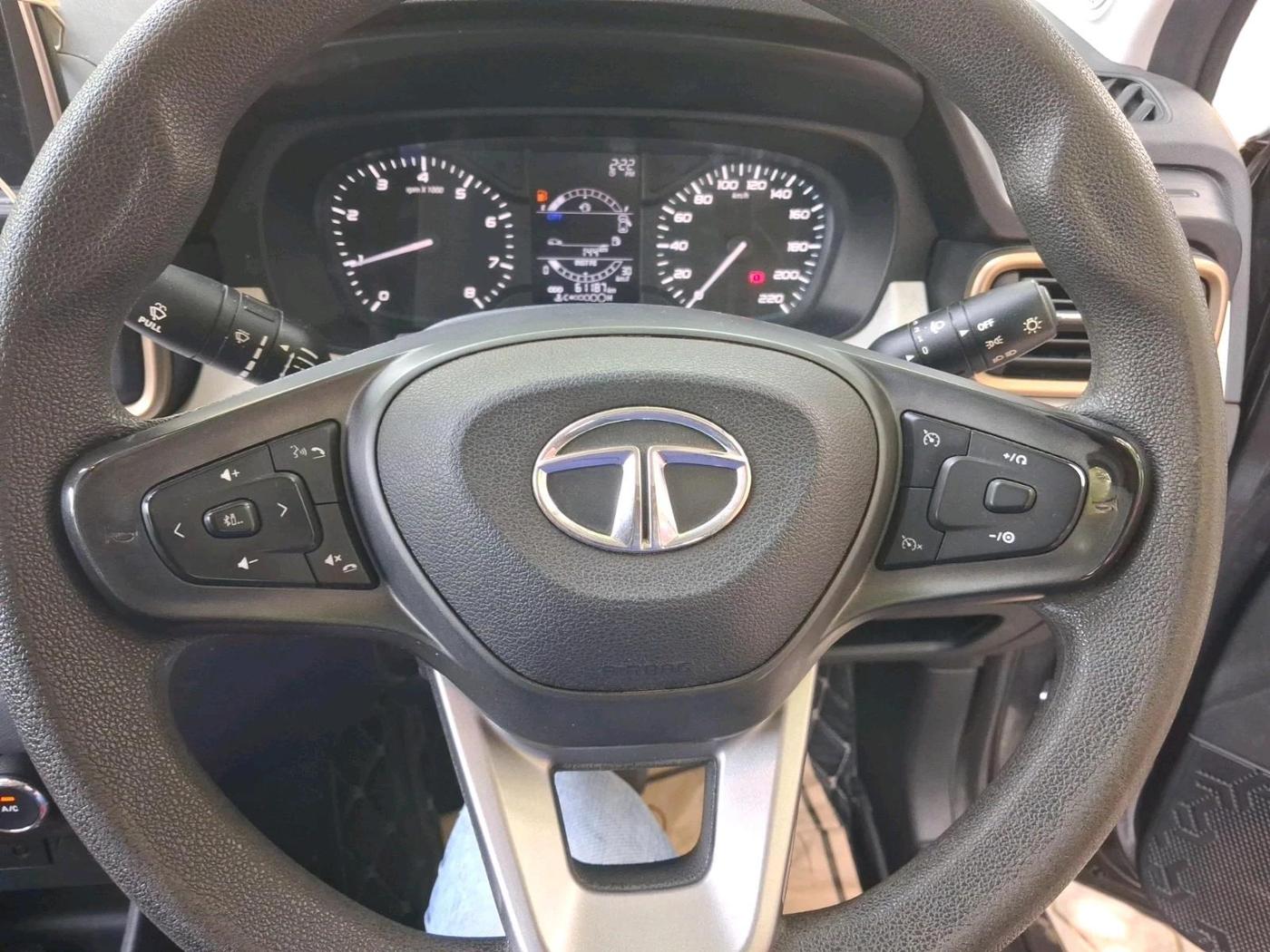 2022 Tata PUNCH ACCOMPLISHED MT, Petrol, Manual, 61,187 km, interior