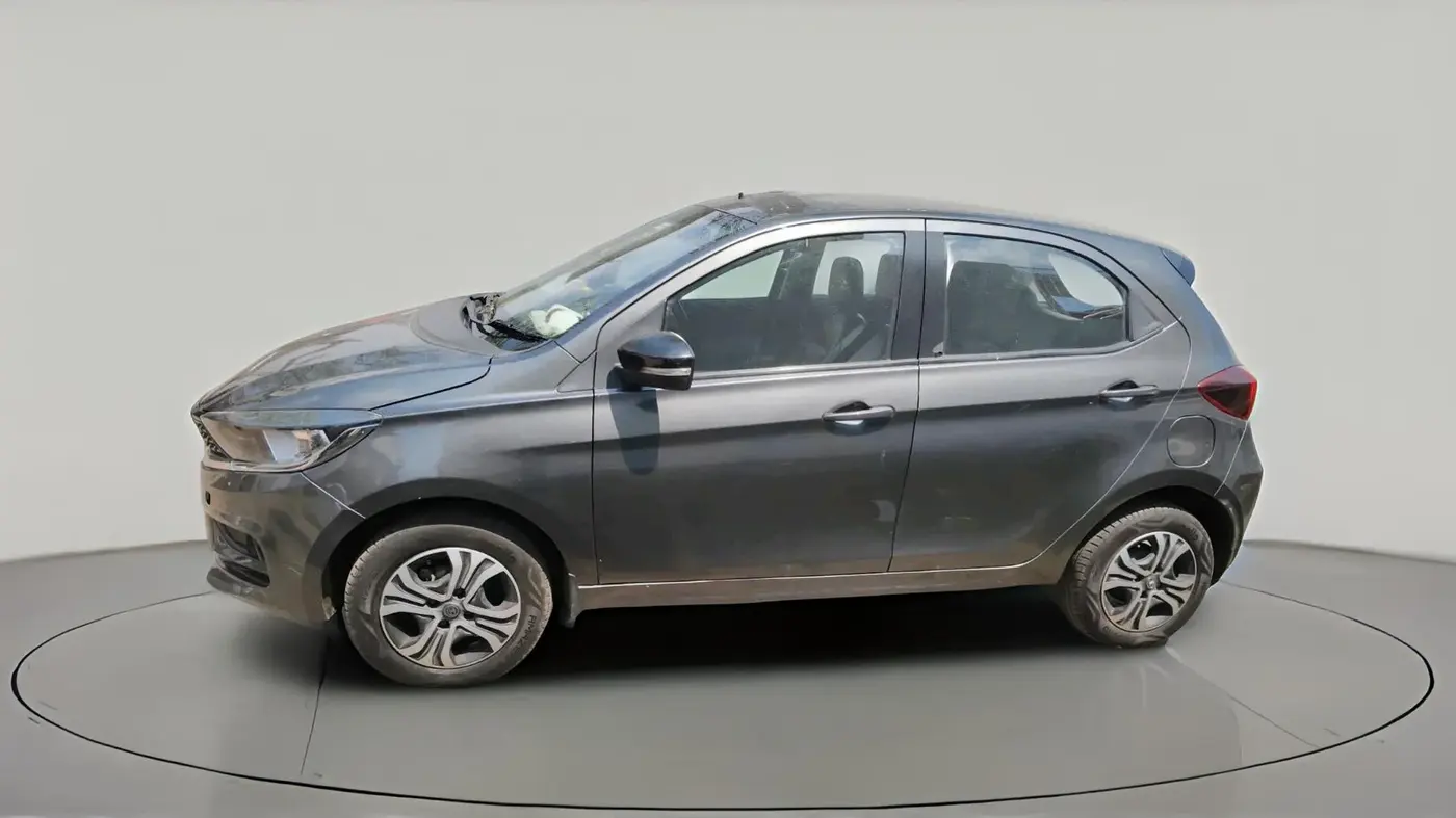2024 Tata Tiago XTA CNG , CNG, Automatic, 24,673 km, exterior