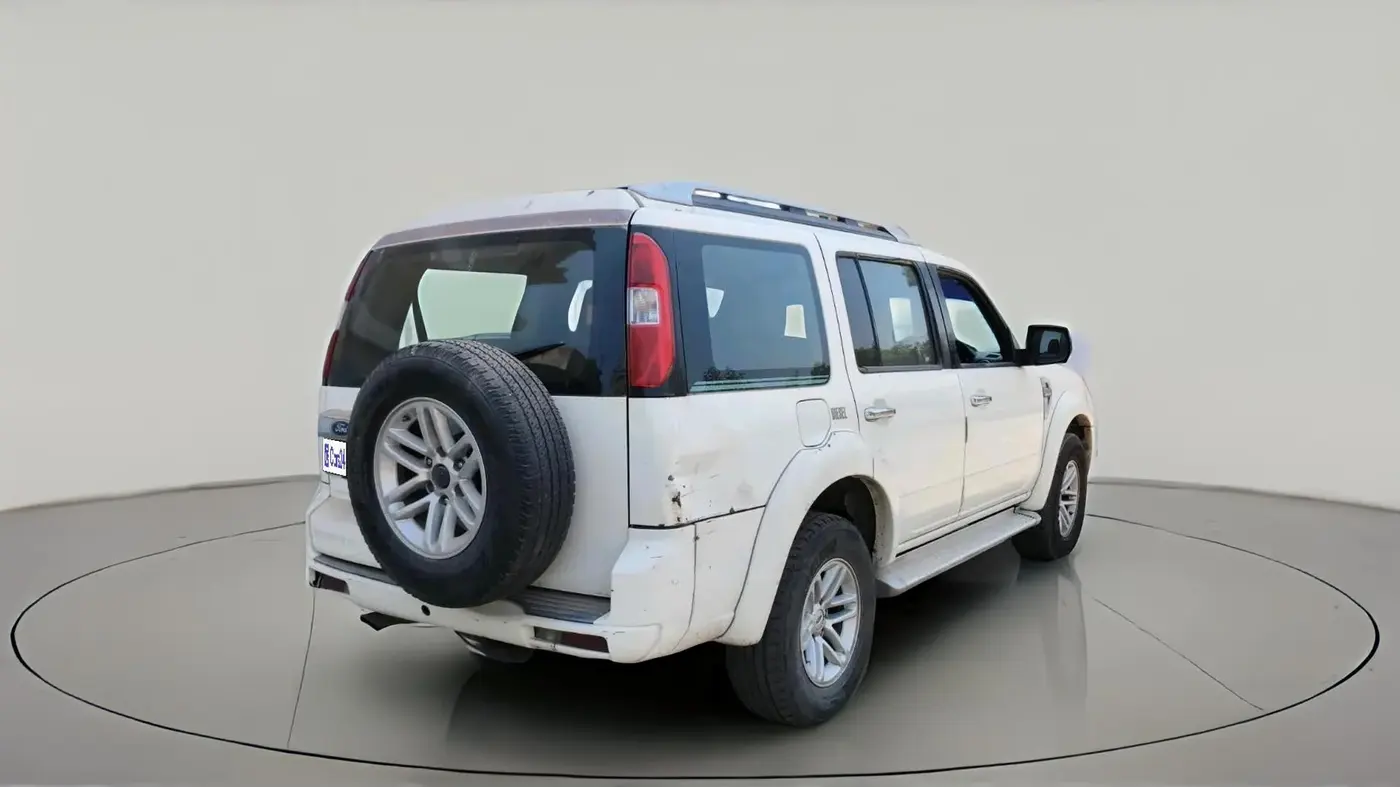 2011 Ford Endeavour 3.0L 4X4 AT, Diesel, Automatic, 1,98,500 km, exterior