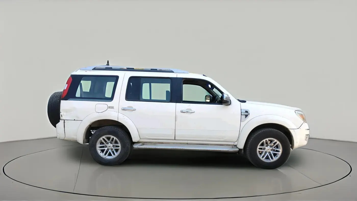 2011 Ford Endeavour 3.0L 4X4 AT, Diesel, Automatic, 1,98,500 km, exterior