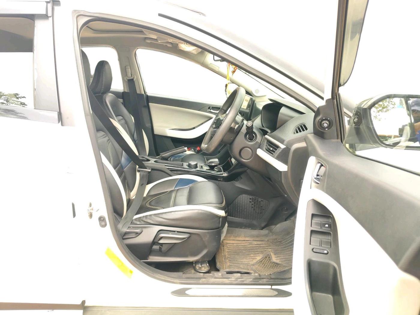 2023 Tata NEXON CREATIVE+ SUNROOF AMT 1.2 PETROL, Petrol, Automatic, 48,067 km, interior