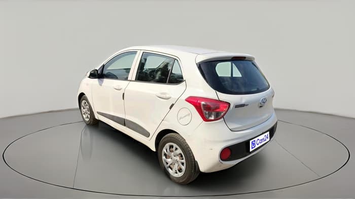 2017 Hyundai Grand i10 MAGNA 1.2 KAPPA VTVT, CNG, Manual, 1,33,029 km, exterior