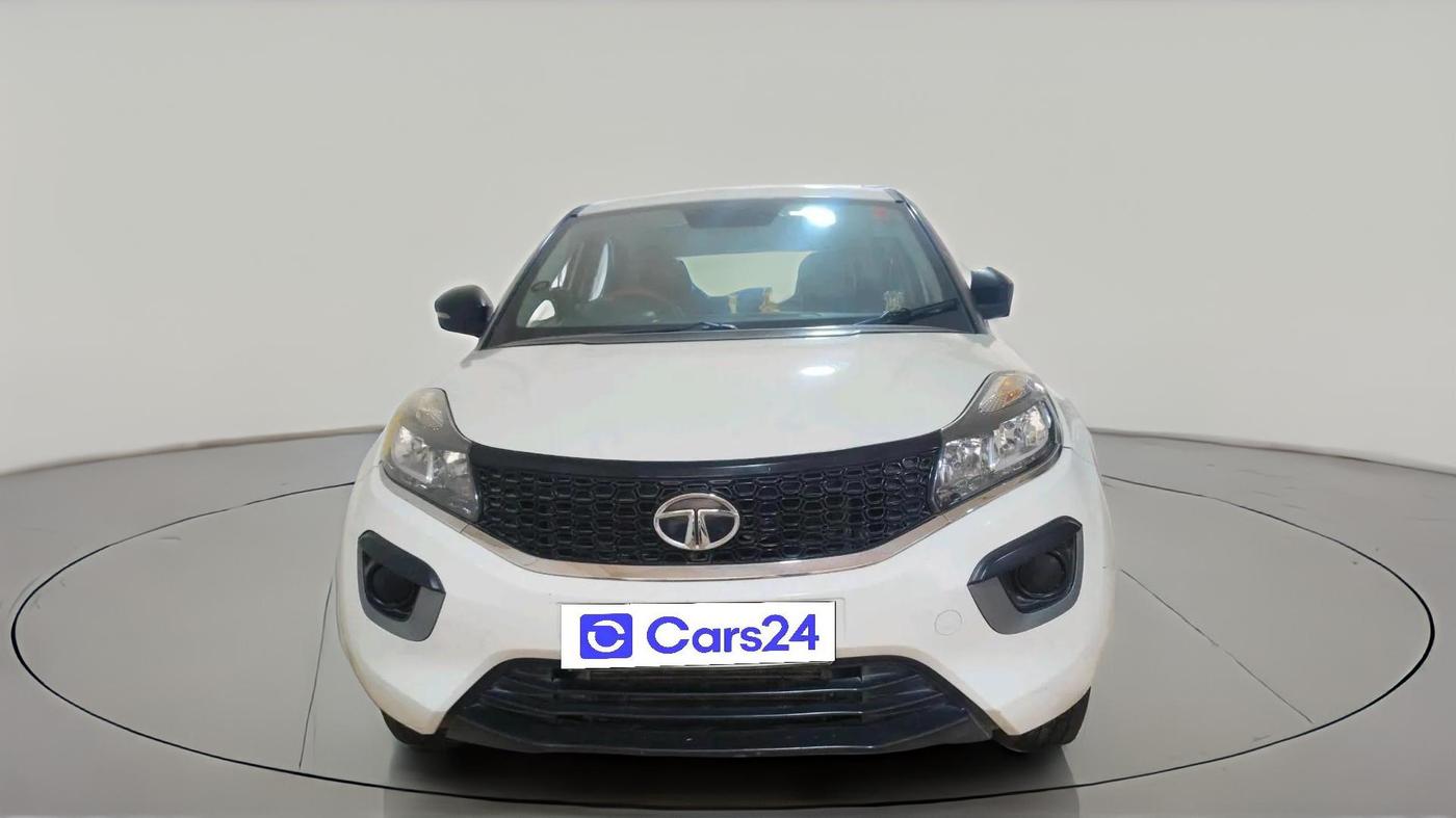 2018 Tata NEXON XM PETROL, Petrol, Manual, 70,856 km, exterior