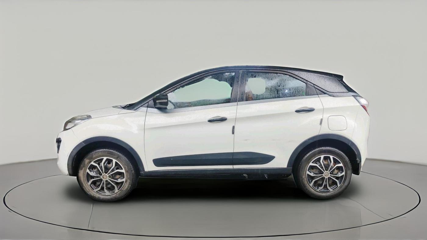 2018 Tata NEXON XM PETROL, Petrol, Manual, 70,856 km, exterior