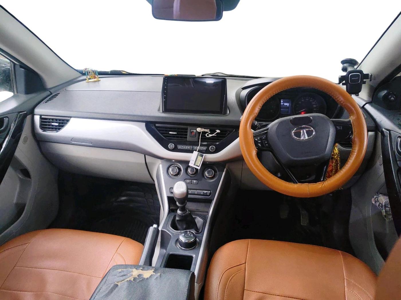 2018 Tata NEXON XM PETROL, Petrol, Manual, 70,856 km, interior