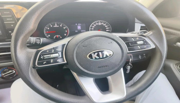 2020 KIA SELTOS HTK 1.5 PETROL, CNG, Manual, 83,708 km, interior