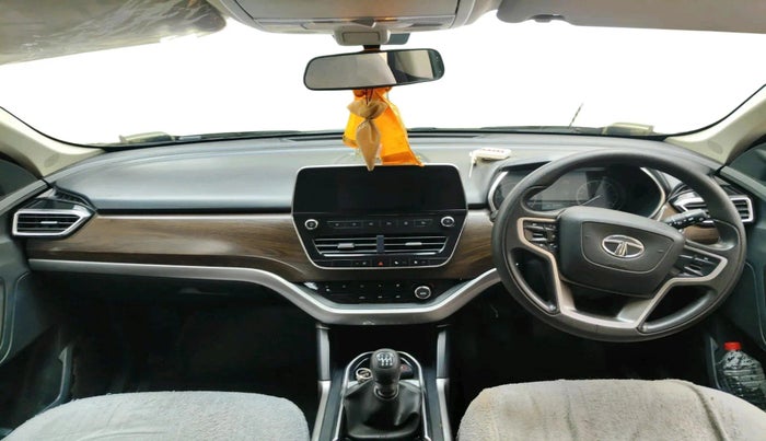 2020 Tata Harrier XT 2.0L KRYOTEC, Diesel, Manual, 1,84,085 km, interior