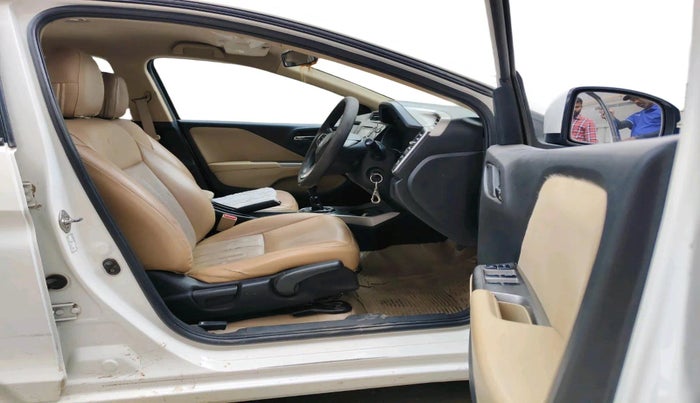 2016 Honda City 1.5L I-DTEC V, Diesel, Manual, 1,05,330 km, interior