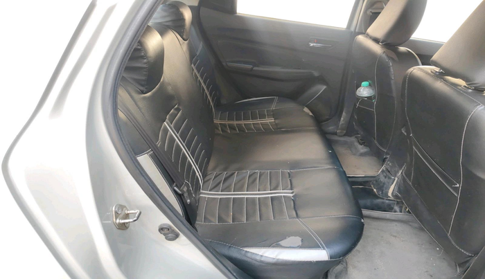 2020 Maruti Swift VXI, CNG, Manual, 1,48,736 km, interior