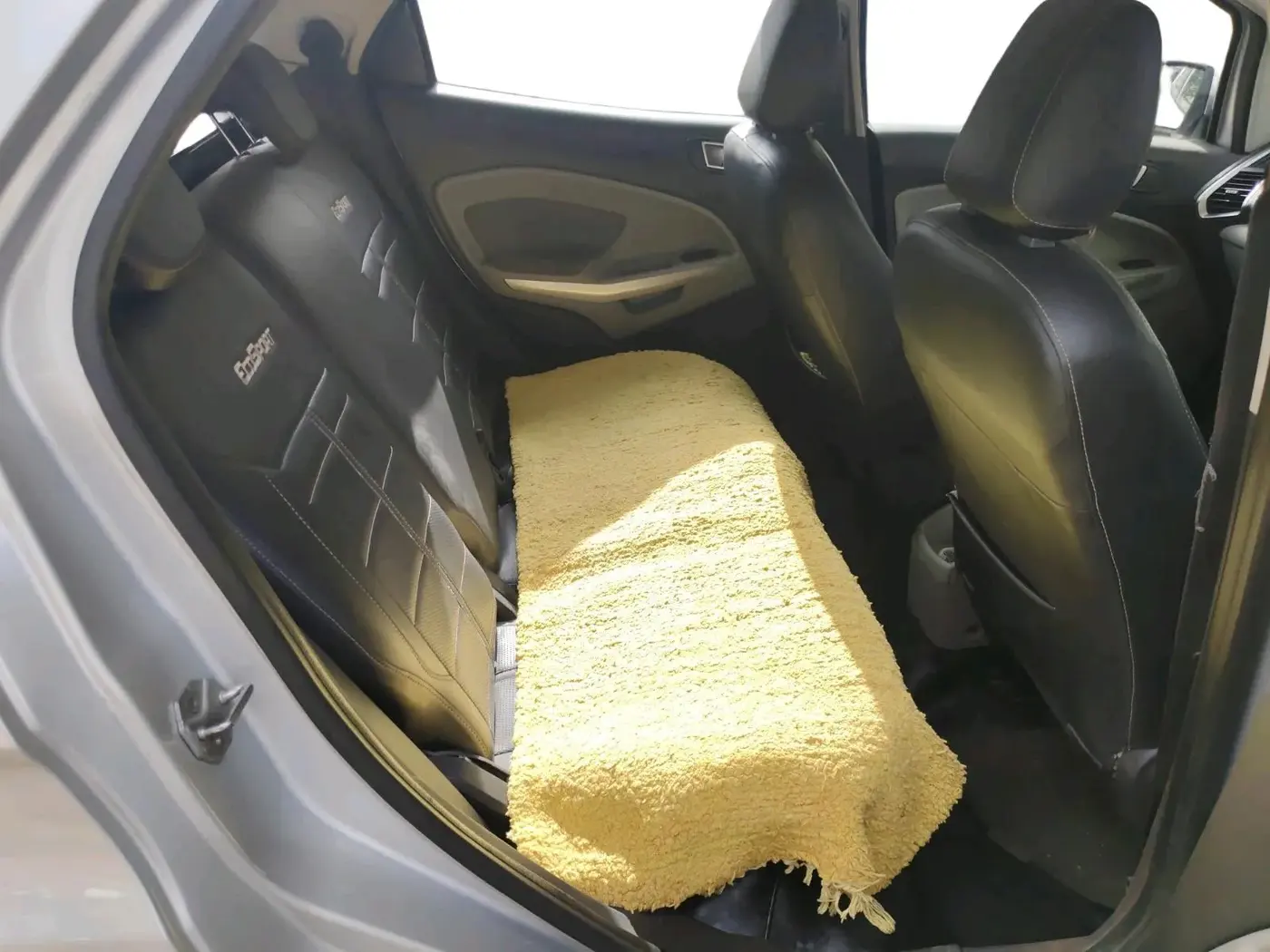 2013 Ford Ecosport TITANIUM 1.5L DIESEL, Diesel, Manual, 95,945 km, interior