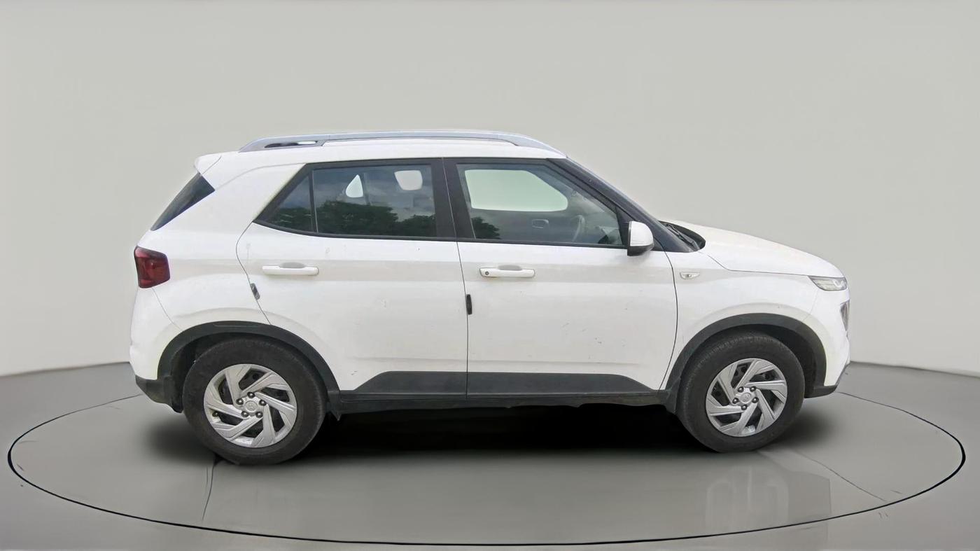 2021 Hyundai VENUE S 1.2, CNG, Manual, 51,387 km, exterior